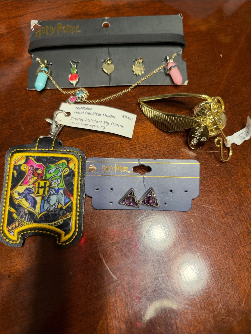 Harry PotteWarner Bros. Gold and Multicolor Accessories Set